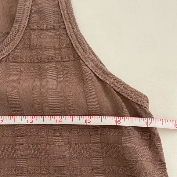 Democracy Sleeveless Brown Top Textured Tencel Size P Runs Large Loose Fit - Picture 7 of 10